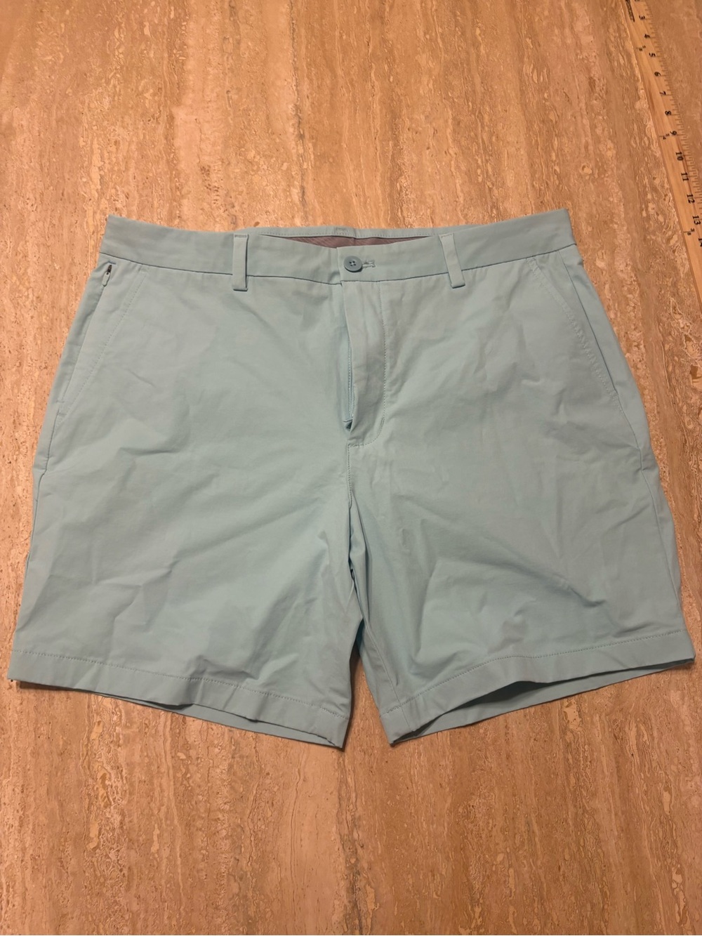 Vineyard Vines Mens 35 On-The-Go Shorts Aqua Light Green/Blue: Performance